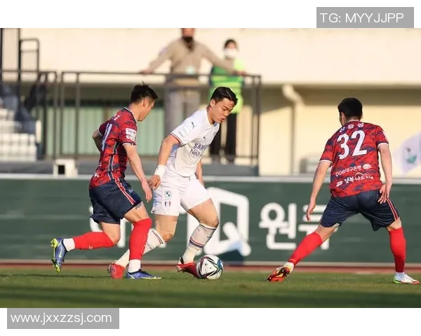 庆南FC迎战蔚山现代争夺联赛积分全力以赴展现球队实力与斗志